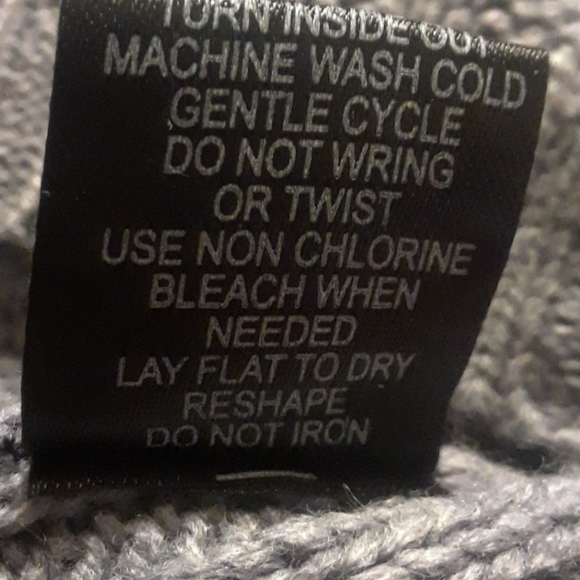 LIGHT WEIGHT SWEATERS CREW NECK LINE - Picture 9 of 9